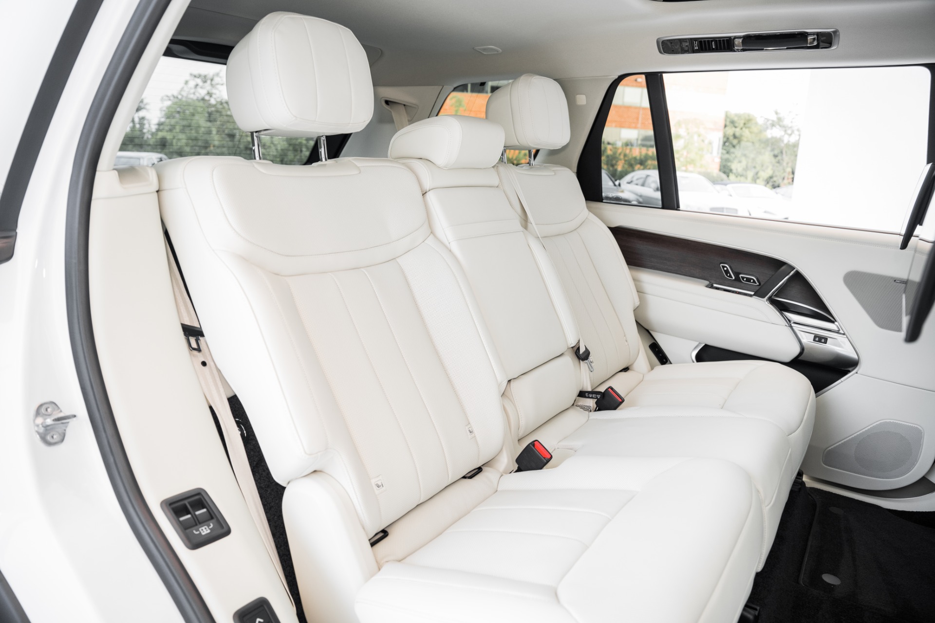 Used 2023 Land Rover Range Rover SE LWB 5+2 For Sale (Sold